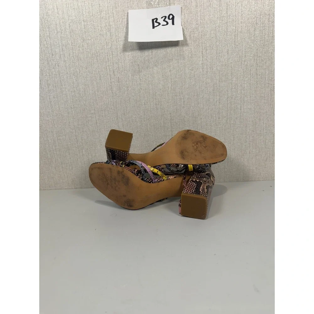 Vince‎ Camuto Womens Dress Heels Shoes   Leather upper size 7.5M